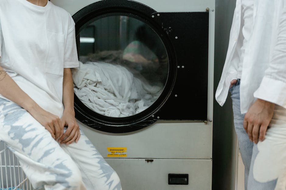 Wäsche wieder weiß bekommen - Tipps und Tricks