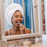 Zähne weiß bekommen: Tipps und Anleitungen